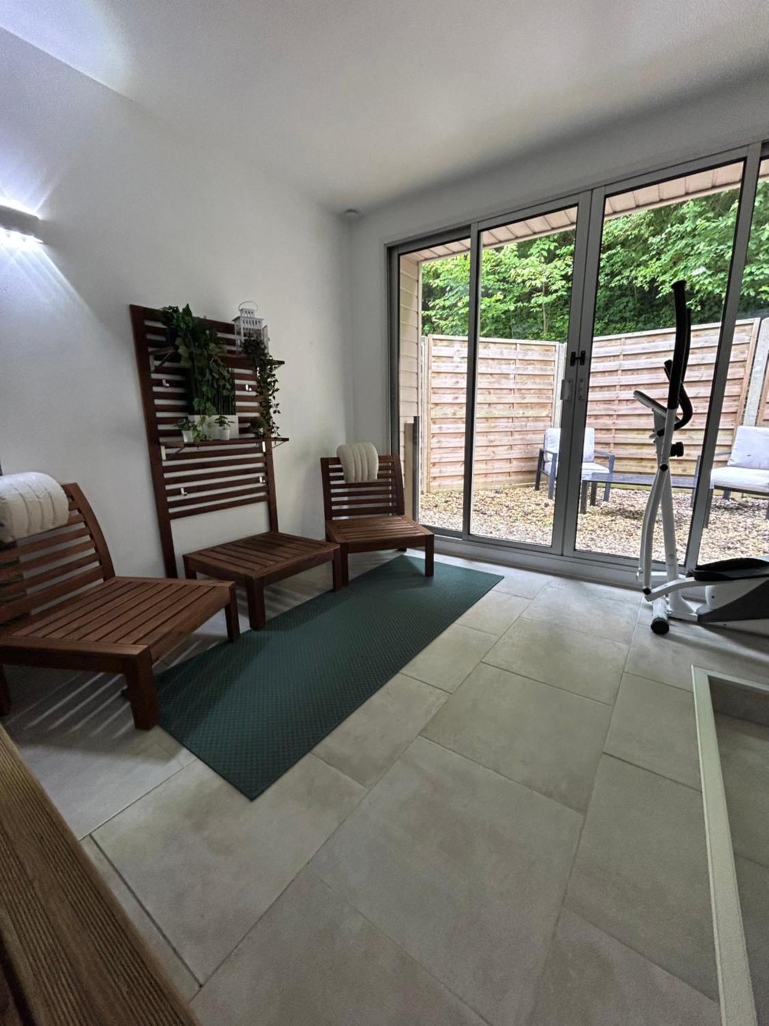 Loft And Spa Les Preaux Eksteriør bilde
